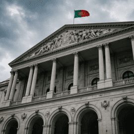 Portugal nationality law reform 2025 - 10 year residency rule explained